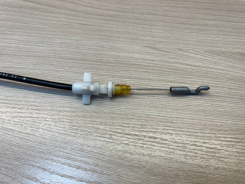 Трос замка двери