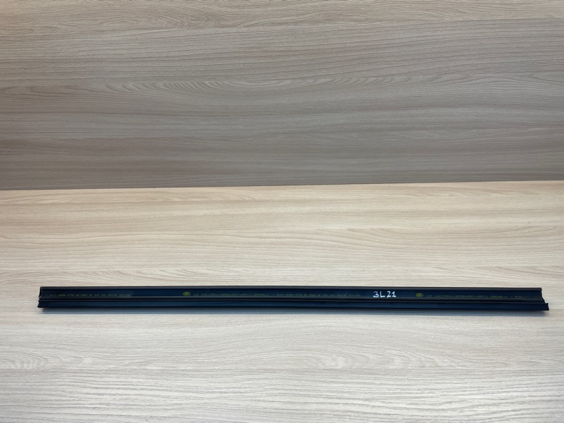 Уплотнитель стекла двери внутренний