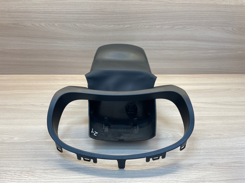 Подрулевой кожух