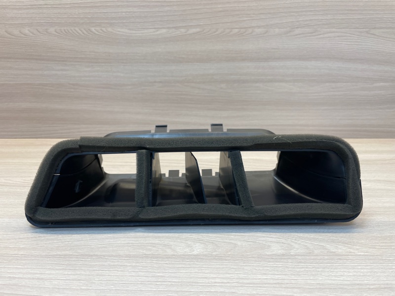 Воздуховод салона