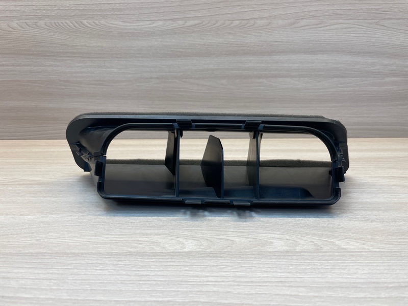 Воздуховод салона