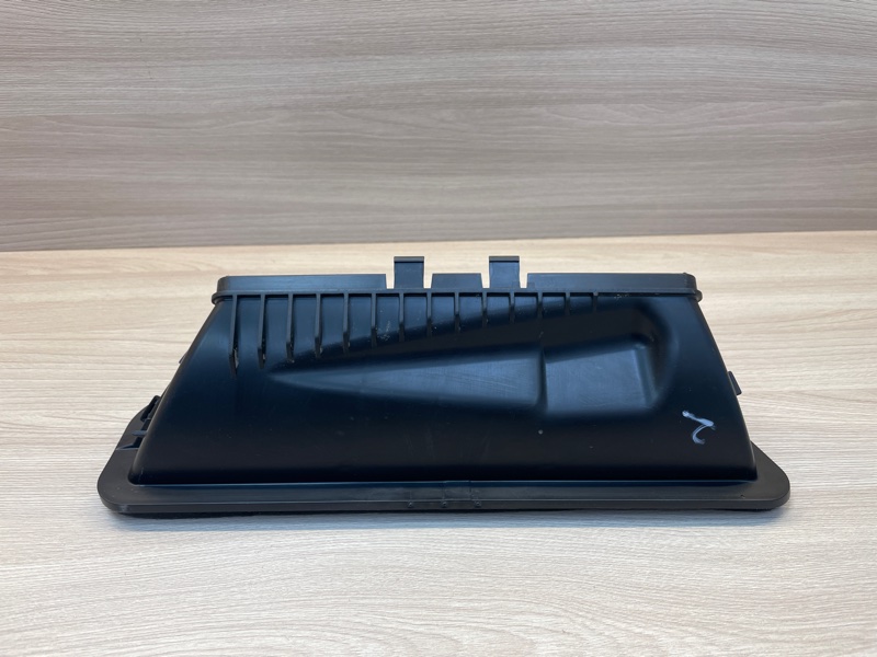 Воздуховод салона