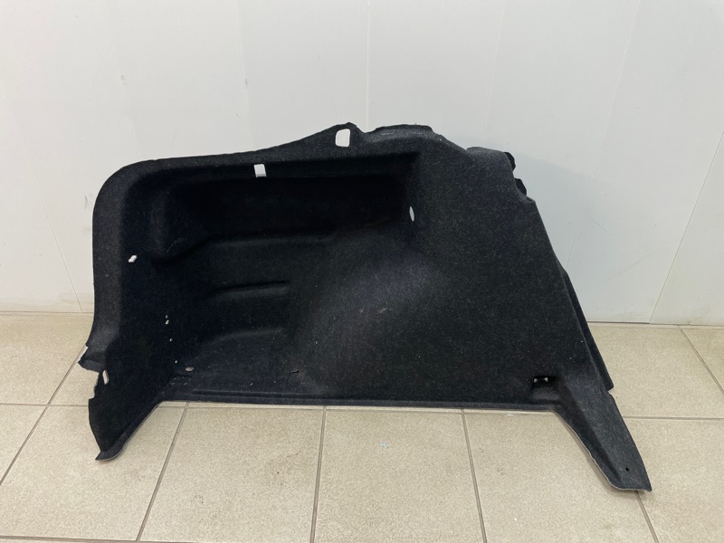 Обшивка багажника