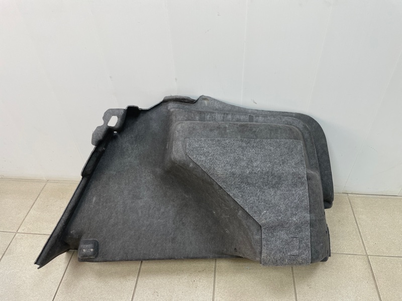 Обшивка багажника