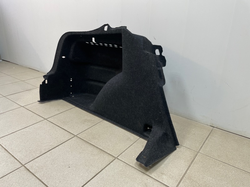 Обшивка багажника