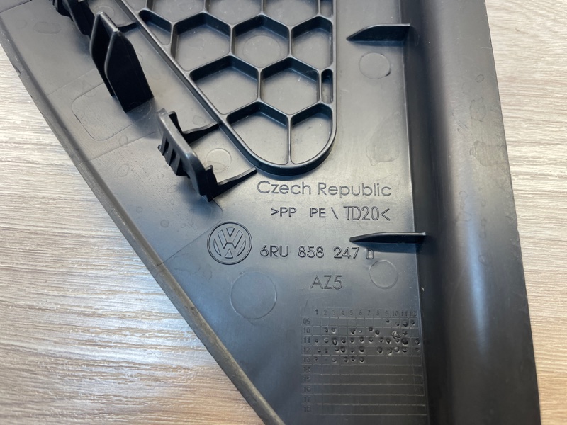 Накладка торпедо