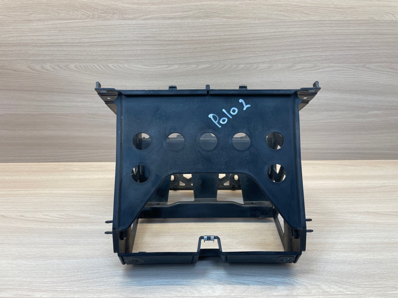 Кронштейн магнитолы