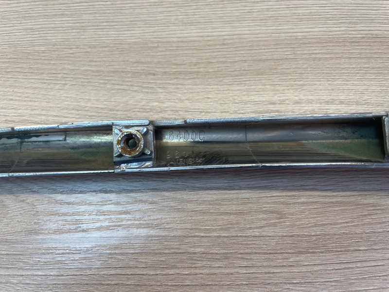 Молдинг решетки радиатора