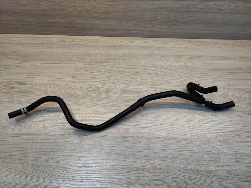 Патрубок радиатора