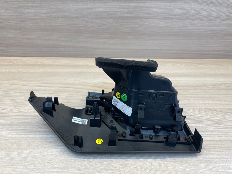 Воздушный дефлектор салона