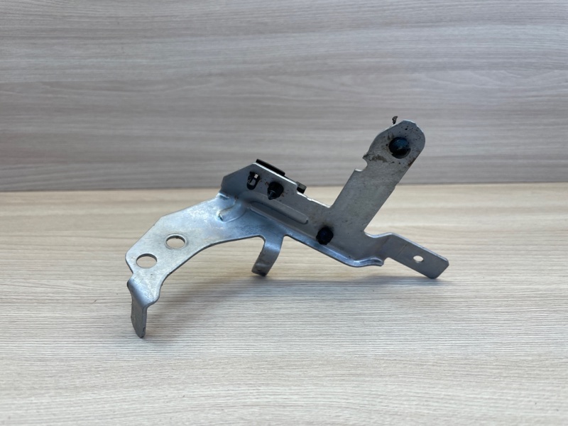 Кронштейн проводки