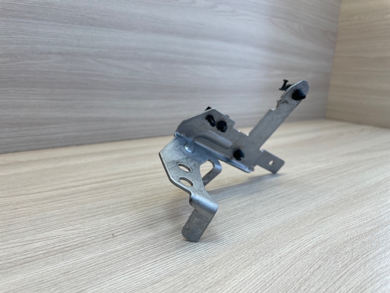 Кронштейн проводки