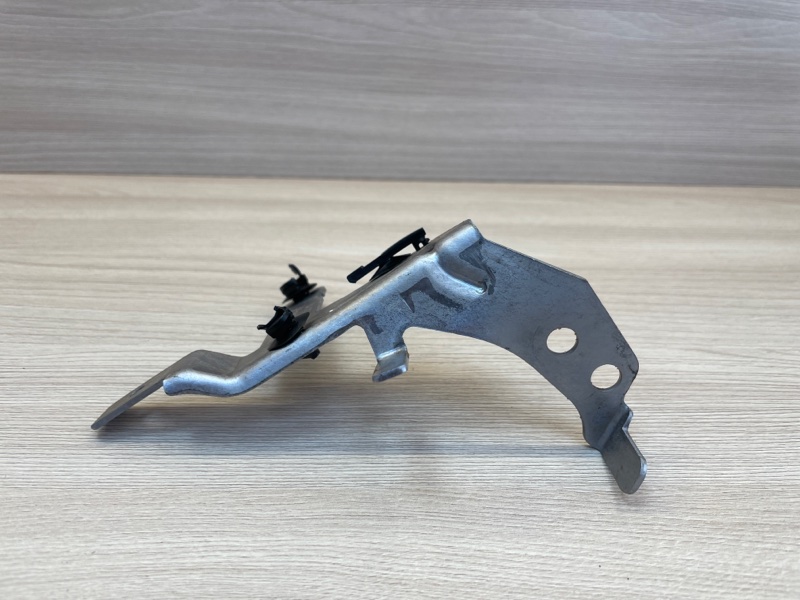 Кронштейн проводки