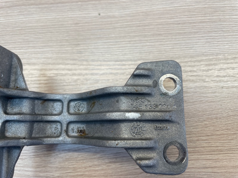 Кронштейн дроссельной заслонки