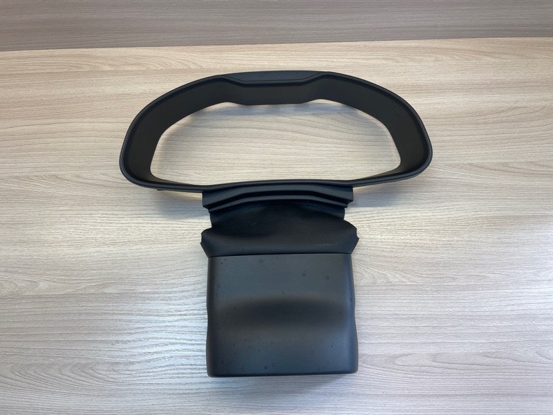 Козырек щитка приборов