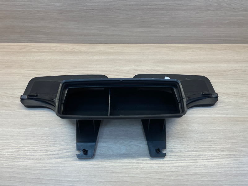 Воздуховод салона