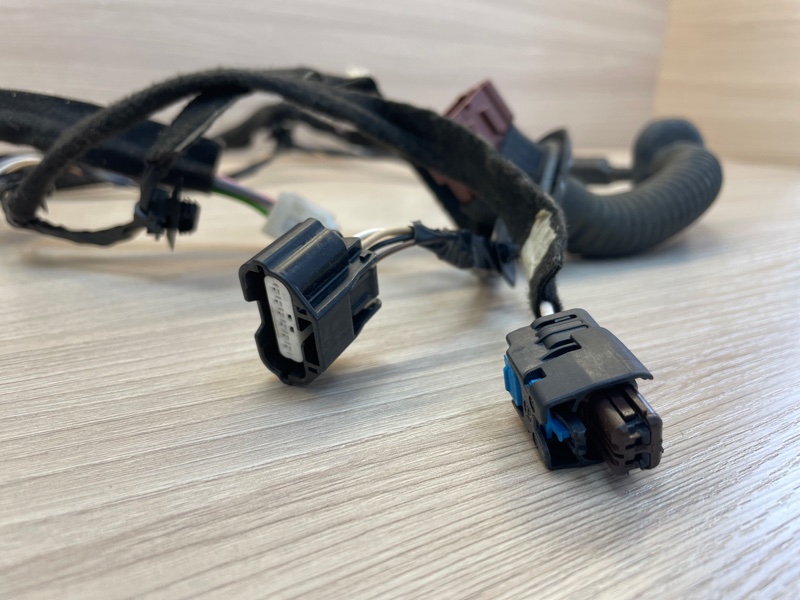 Проводка      двери