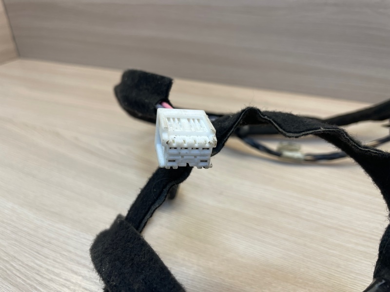 Проводка      двери