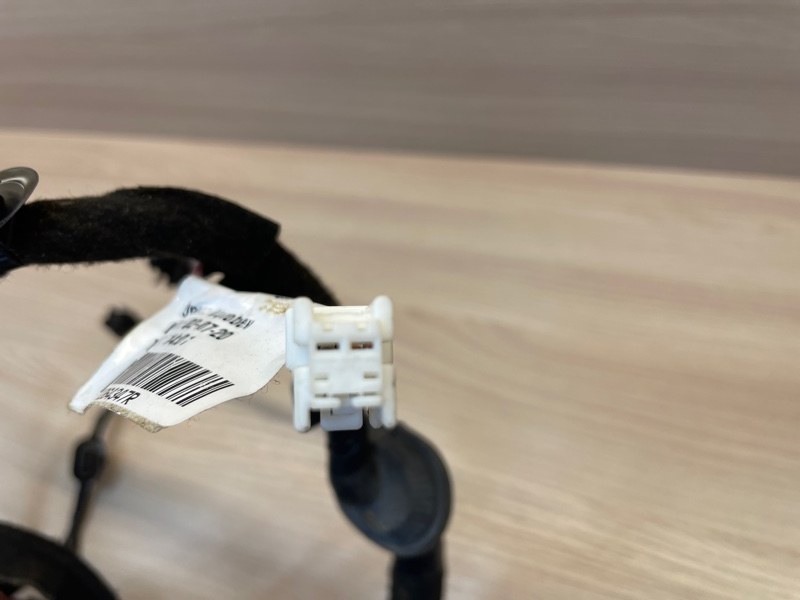 Проводка      двери