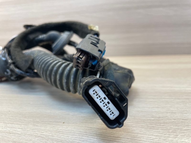 Проводка      двери