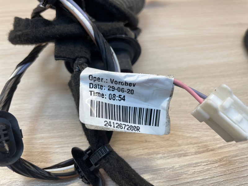 Проводка      двери