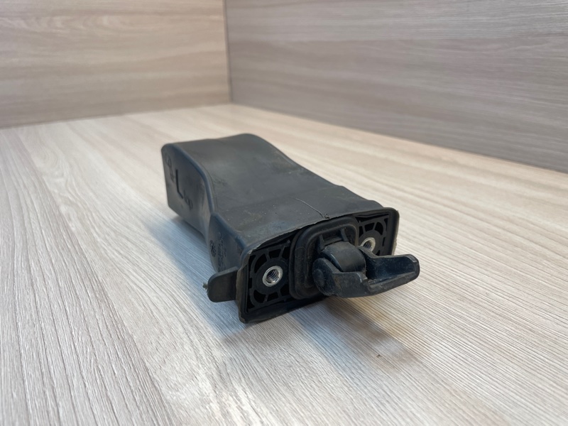 Ограничитель      двери