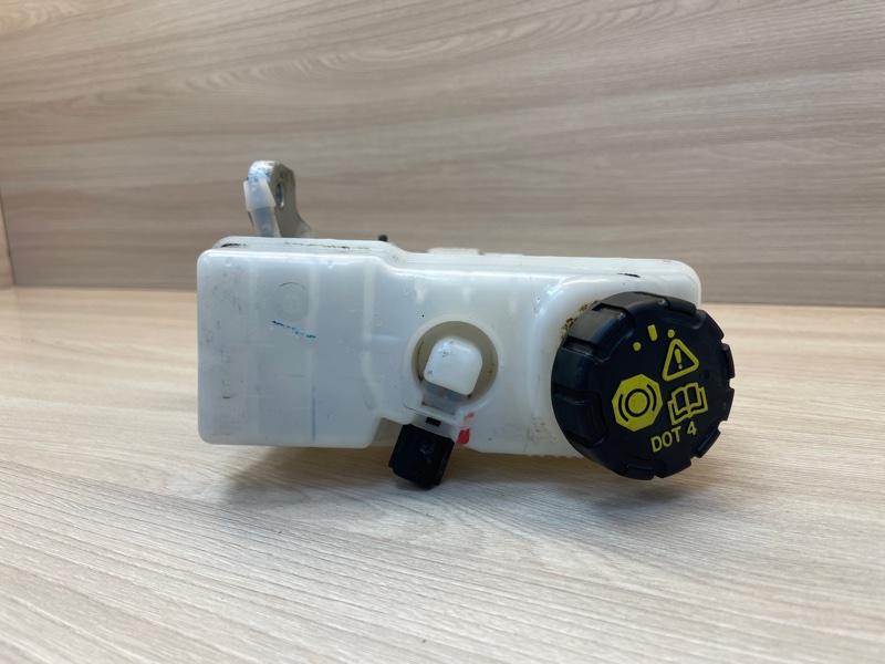 Главный тормозной цилиндр