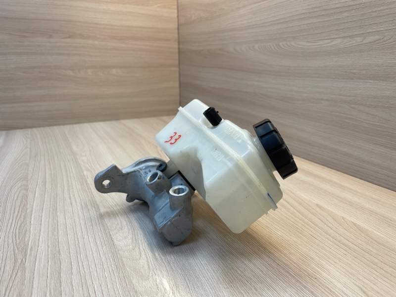 Главный тормозной цилиндр