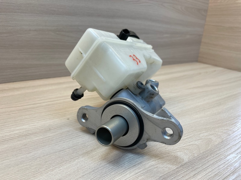 Главный тормозной цилиндр