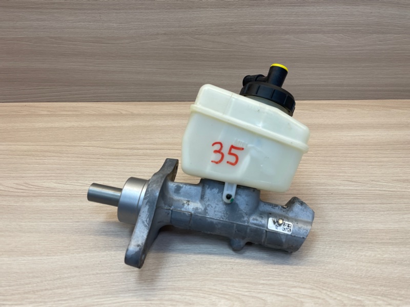 Главный тормозной цилиндр