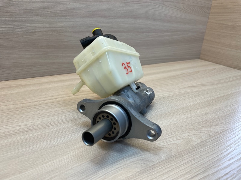 Главный тормозной цилиндр