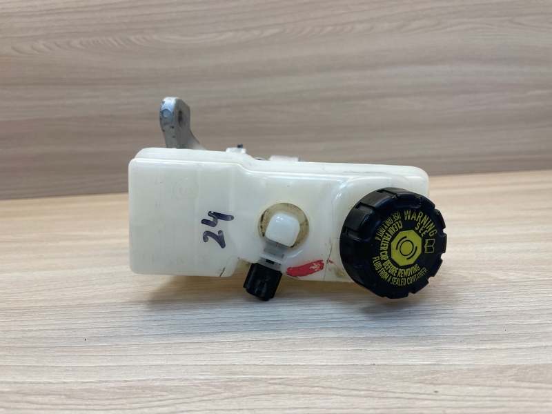 Главный тормозной цилиндр