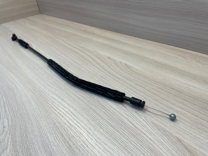 Трос замка капота