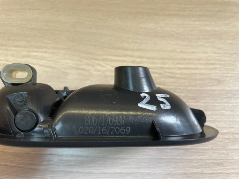 Внутренняя  ручка двери