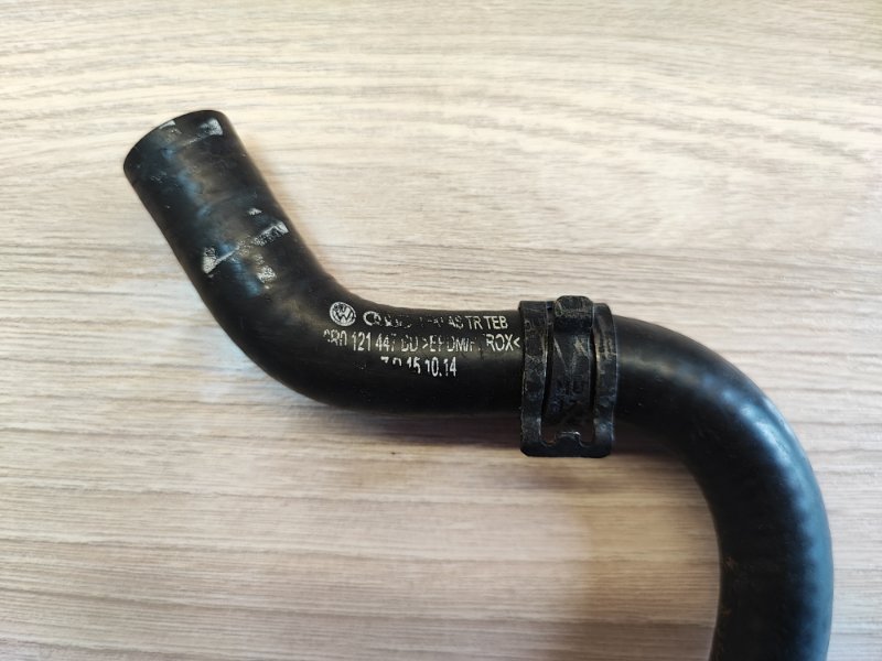 Патрубок от бачка антифриза