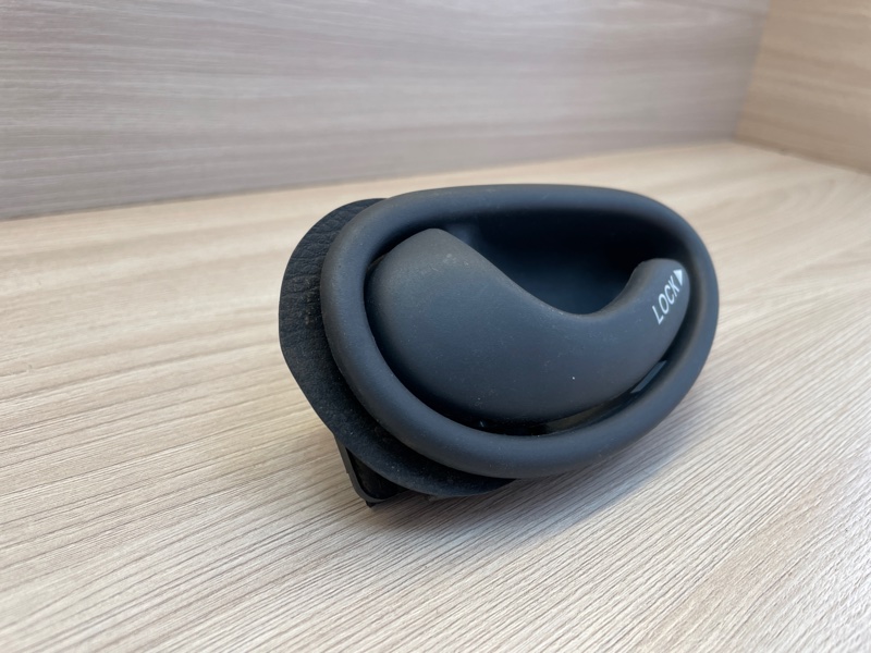 Внутренняя  ручка двери