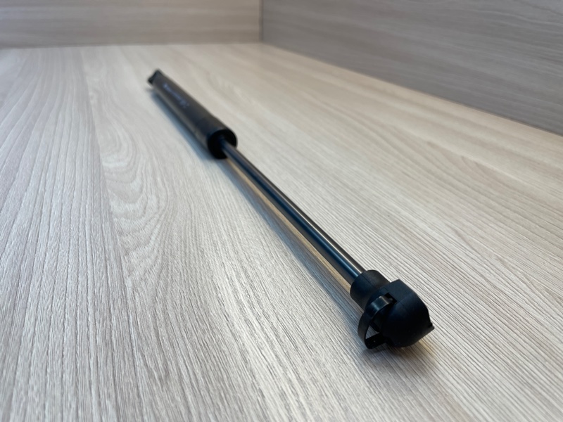 Амортизатор багажника