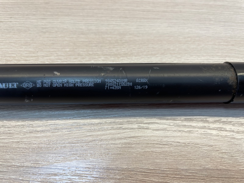 Амортизатор багажника