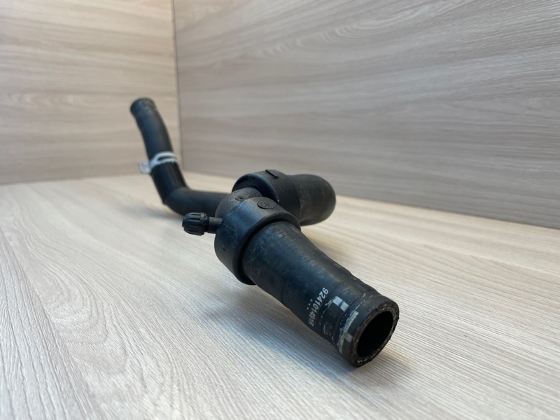 Патрубок радиатора