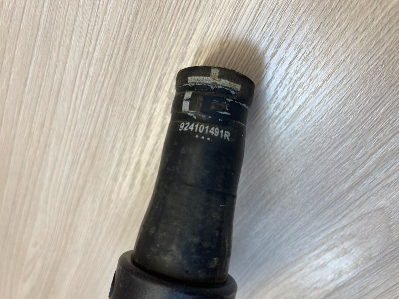 Патрубок радиатора