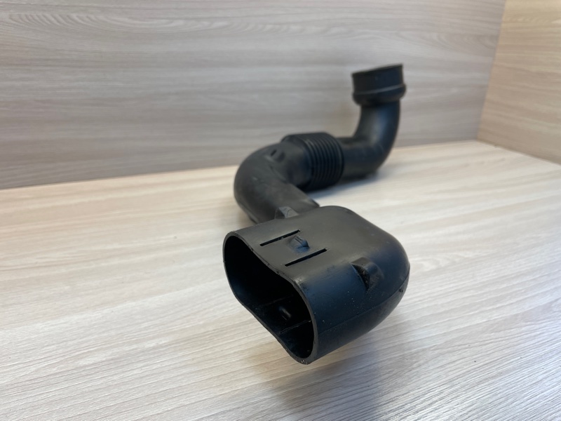 Патрубок воздушного фильтра