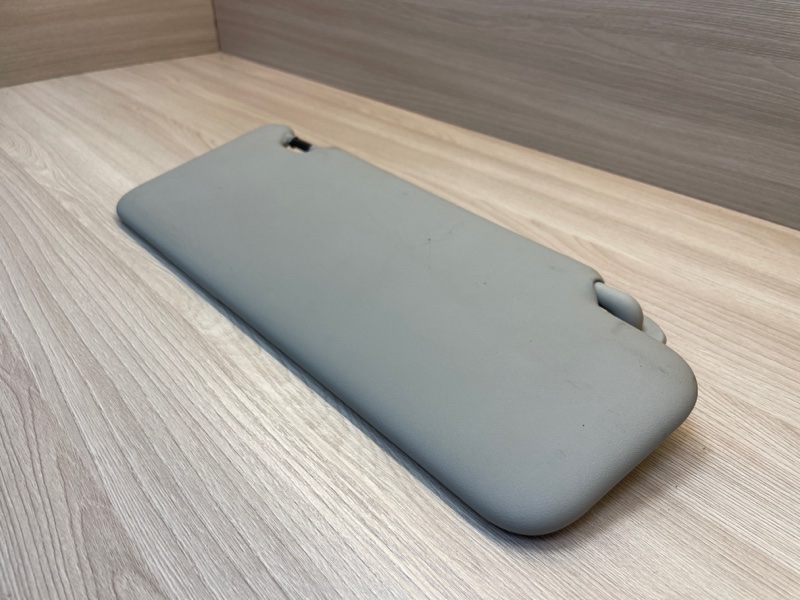 Козырек солнцезащитный