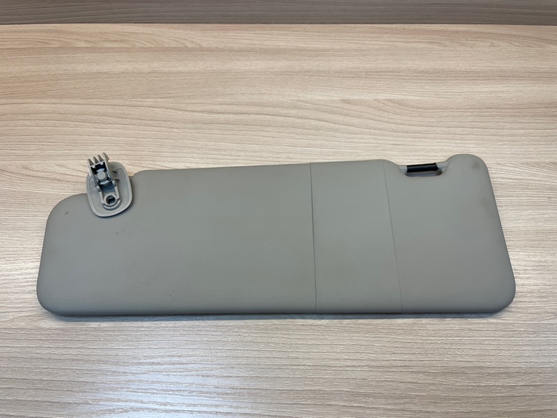 Козырек солнцезащитный