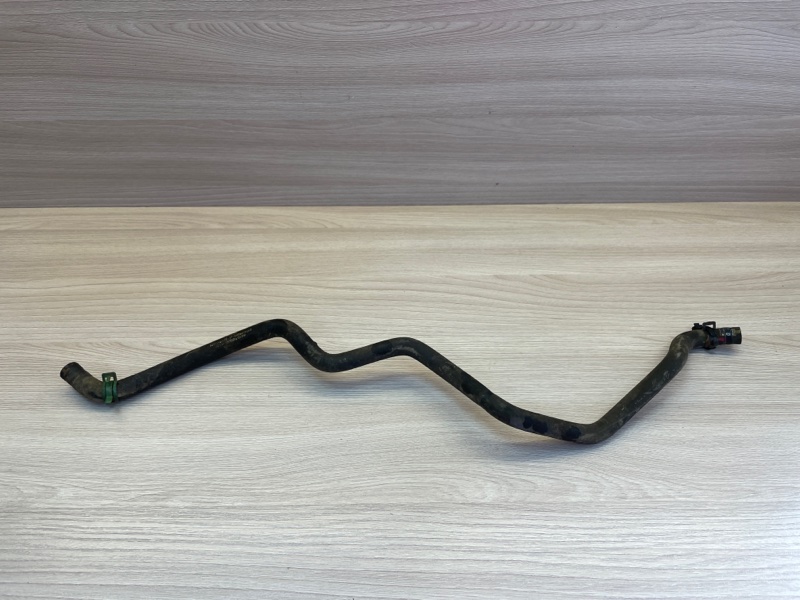 Патрубок радиатора