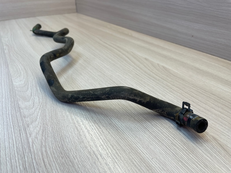 Патрубок радиатора