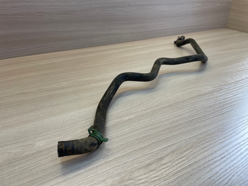 Патрубок радиатора