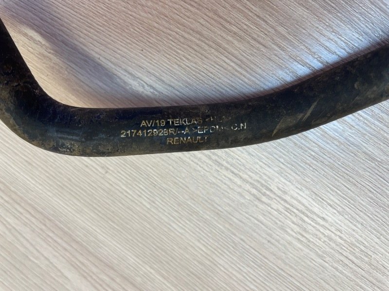 Патрубок радиатора