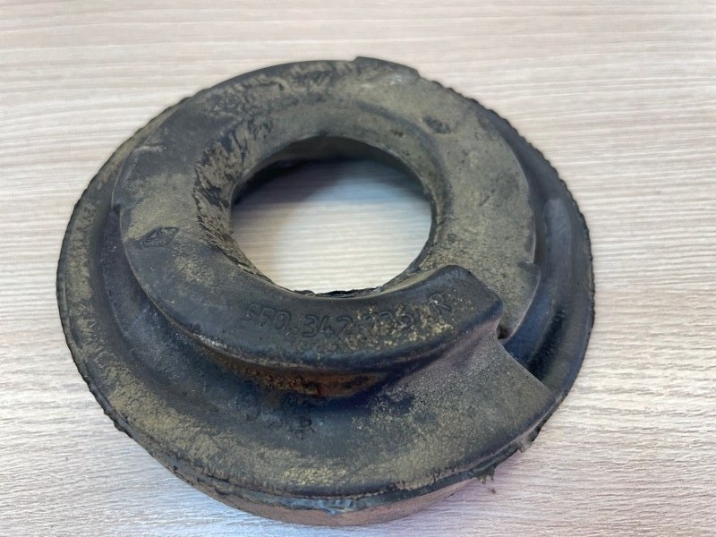 Верхняя опора    пружины