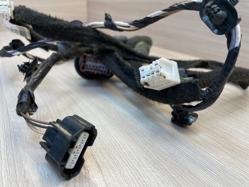 Проводка двери