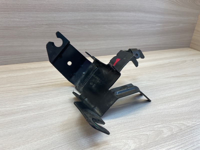 Кронштейн блока ABS